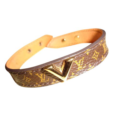 louis vuitton bracelet cuir femme|Louis Vuitton bracelet cost.